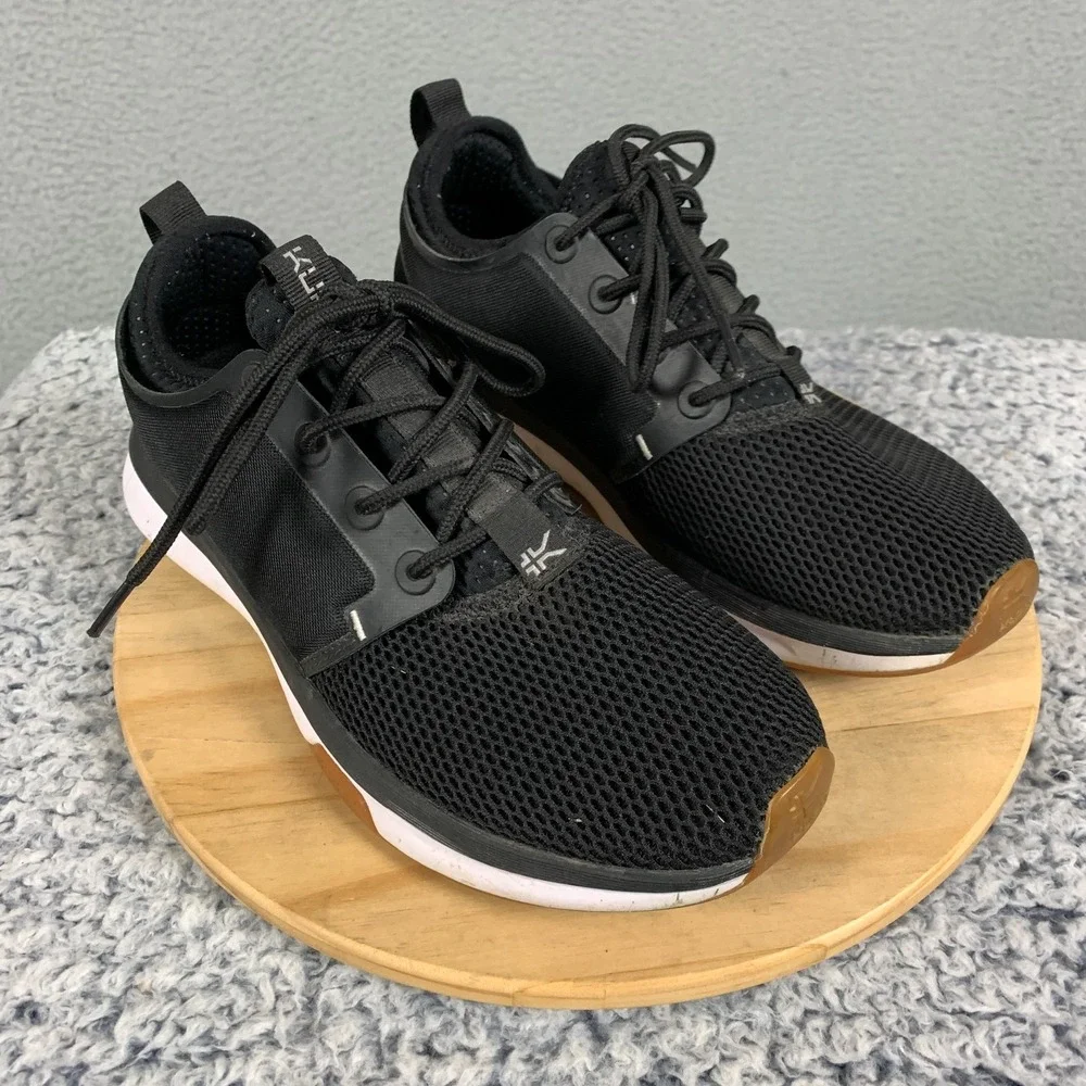 Kuru Atom Sneakers Women's 8 Black/White/Gum Mesh Athletic Running Walking Shoes
